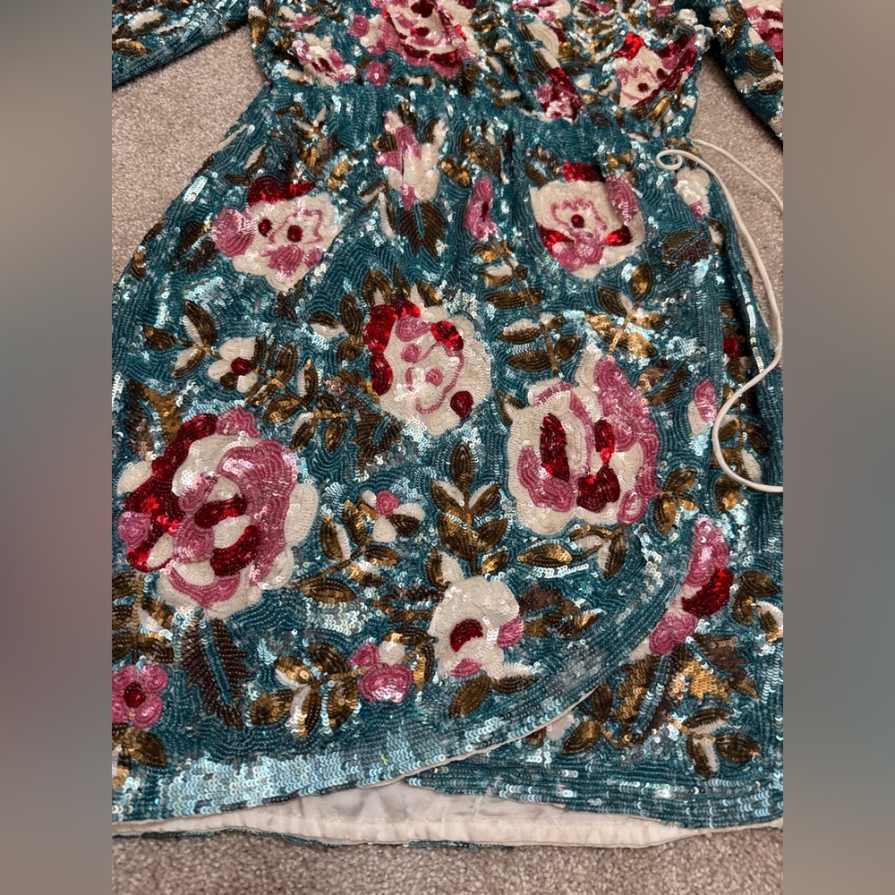 Retrofete Blue Floral Pattern Sequin Embellished Crepe Wrap Dress S - NWT - Picture 9 of 15
